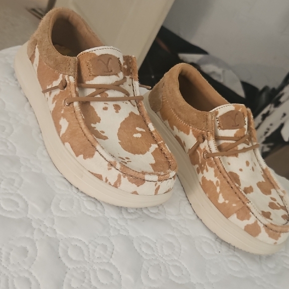 Hey Dude White and Brown Flats with Suede-Like Comfort - Picture 2 of 6